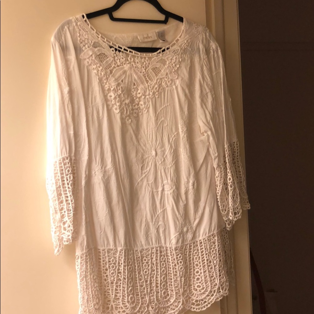 White gauze/chrochet tunic